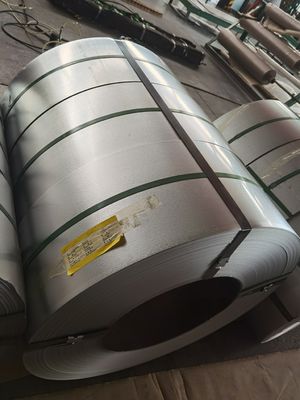 Envase laminado en caliente brillante HRC Diámetro interno 508 mm Para construcción naval / automotriz