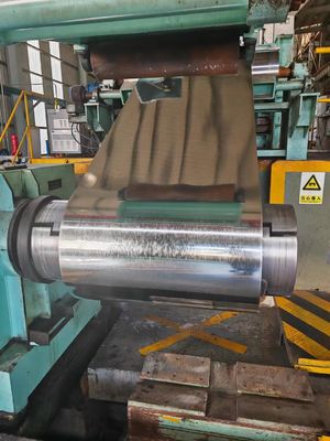 Fabrica de bobinas de acero galvanizado duradero recubrimiento de zinc 600mm-1250mm ancho